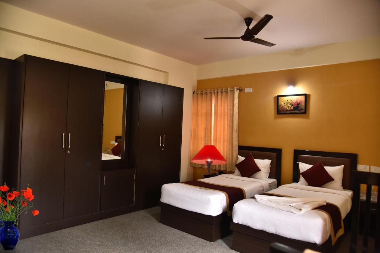 The Banjaara Suites Бангалор Экстерьер фото